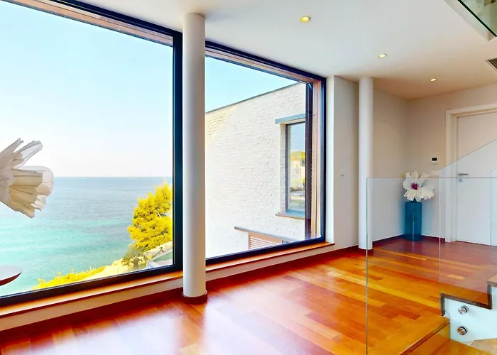 Calendula By Interhome Vikendica